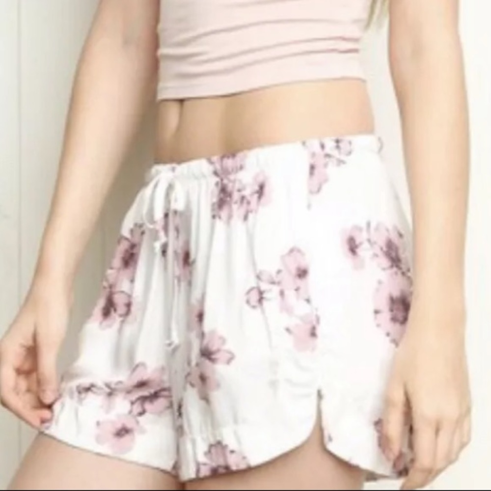 Brandy Melville Floral Eve dolphin shorts one size